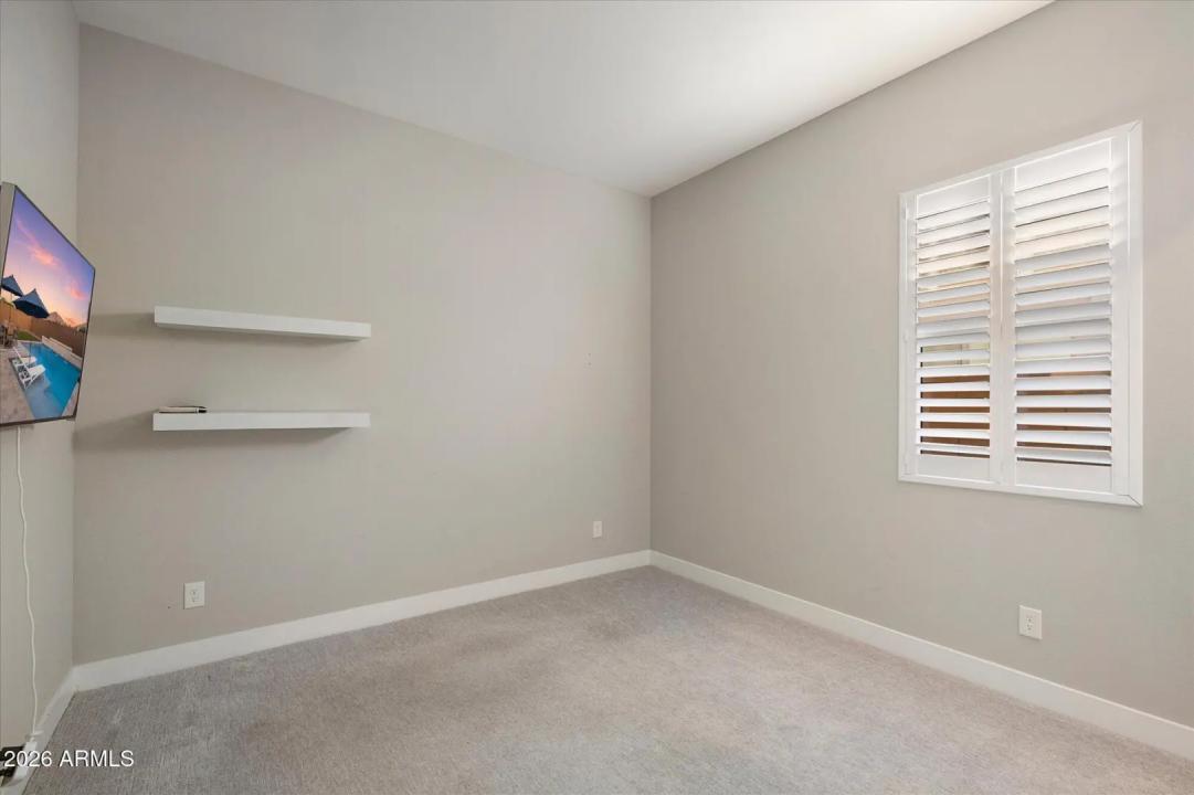 Real Estate Picture 26