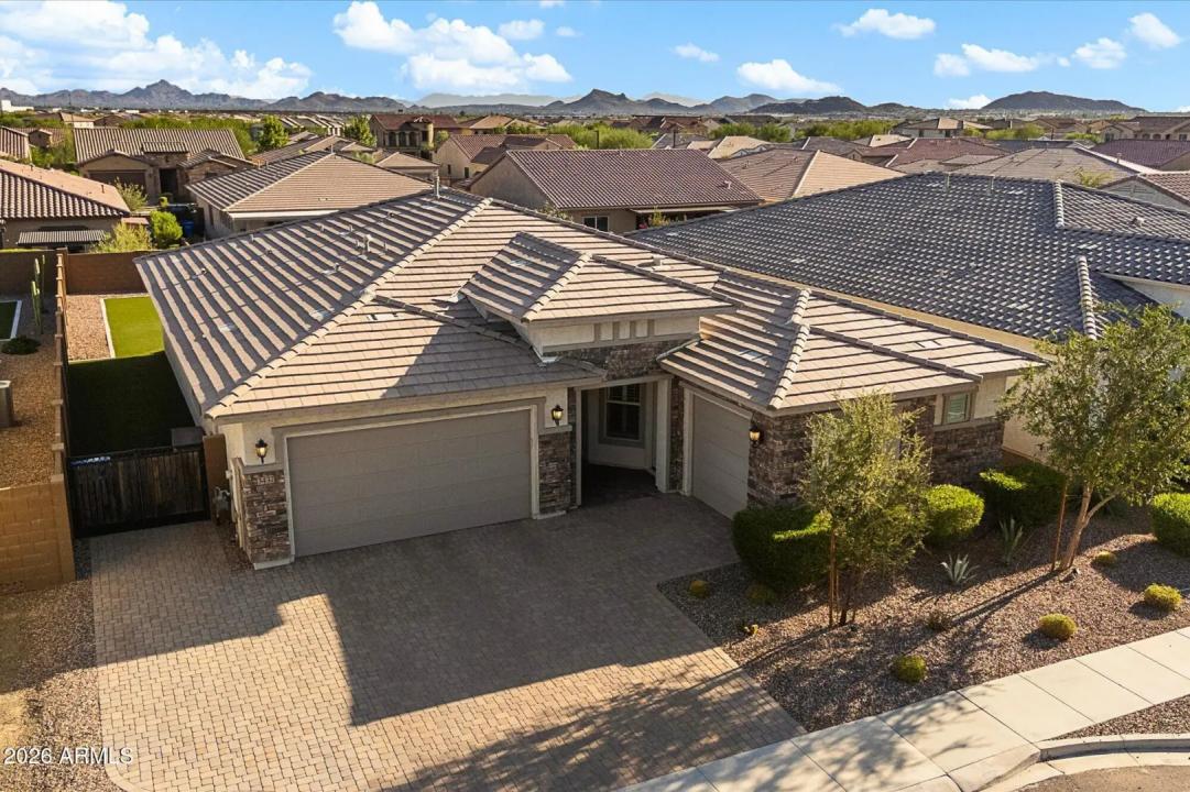 Real Estate Picture 44