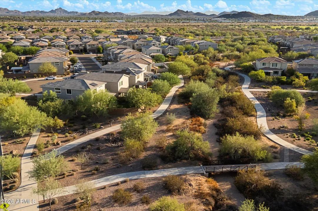Real Estate Picture 47