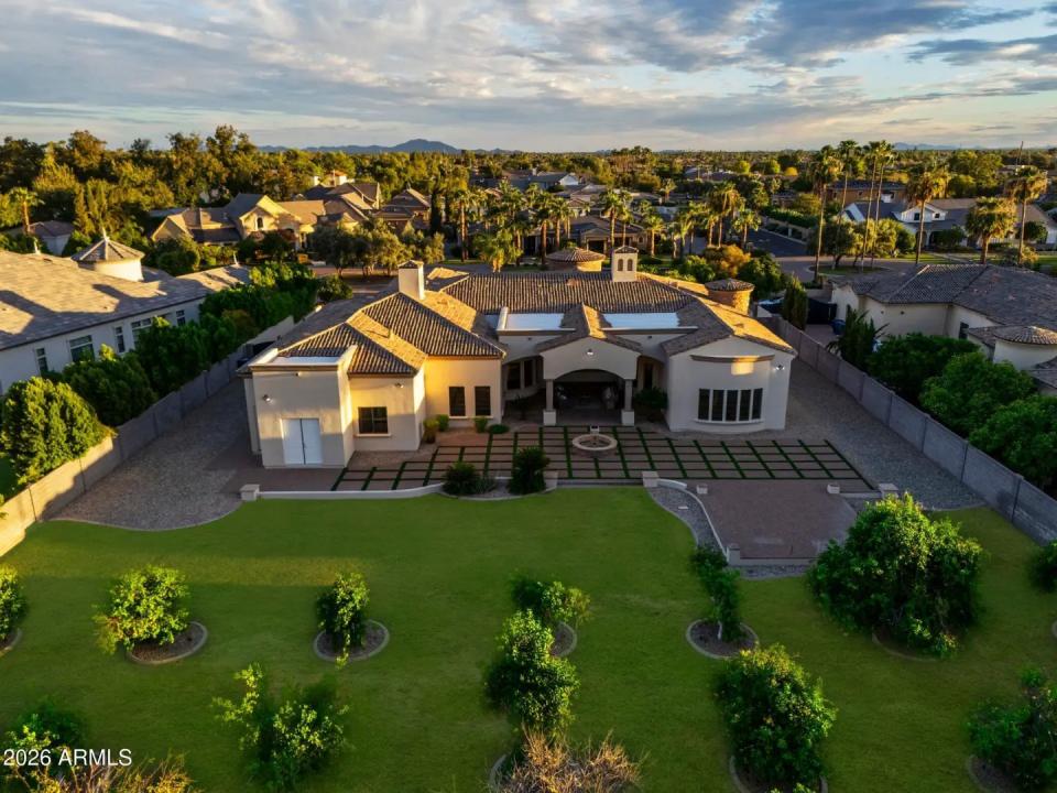 Real Estate Picture 2