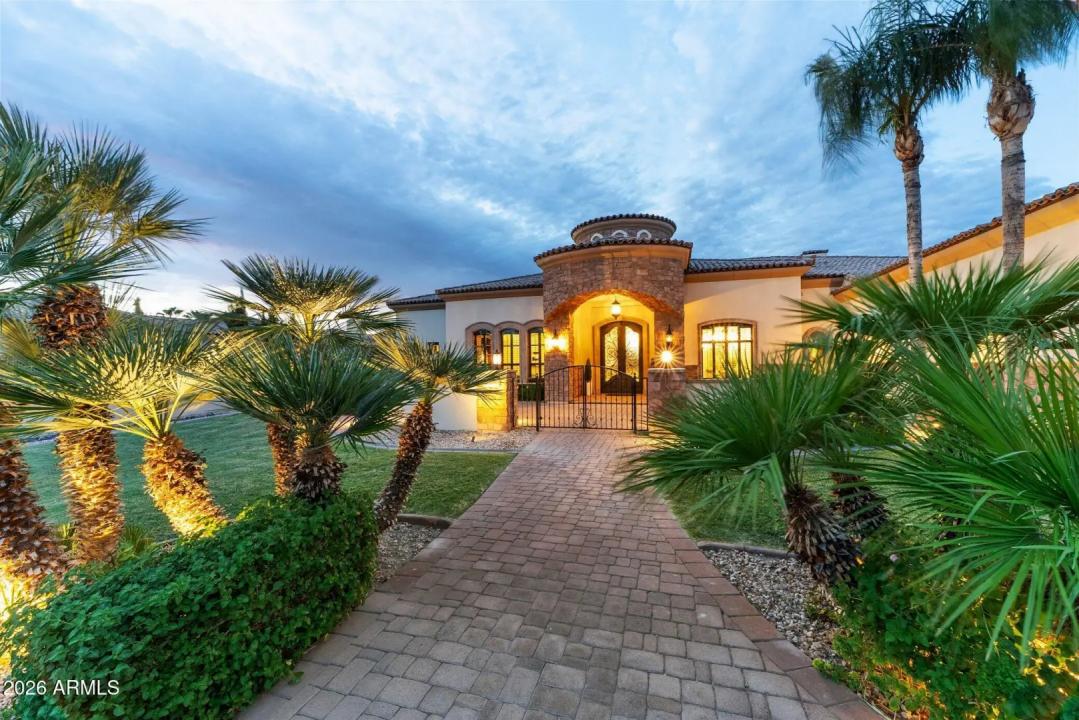 Real Estate Picture 7