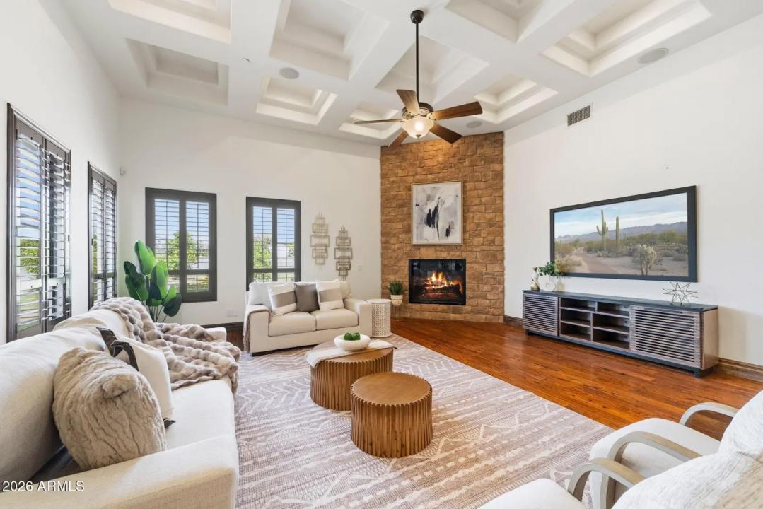 Real Estate Picture 20