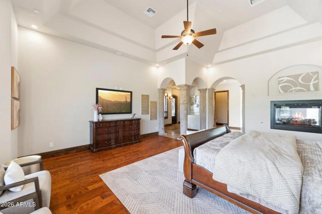 Real Estate Picture 35