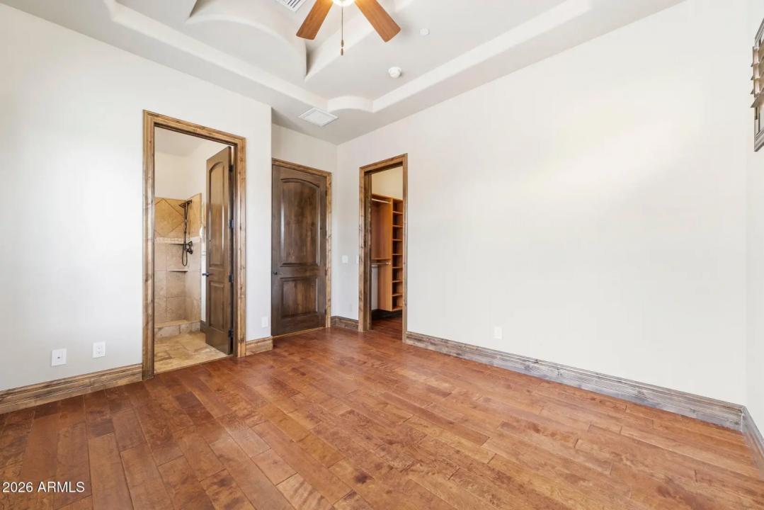 Real Estate Picture 42