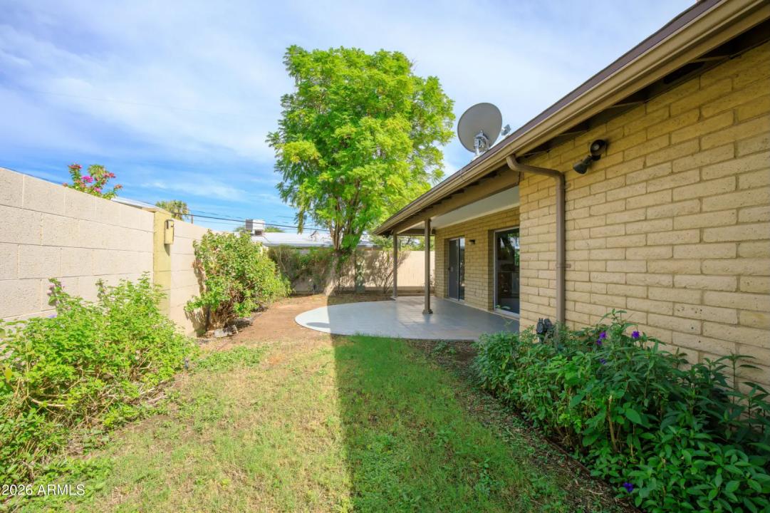 Real Estate Picture 17