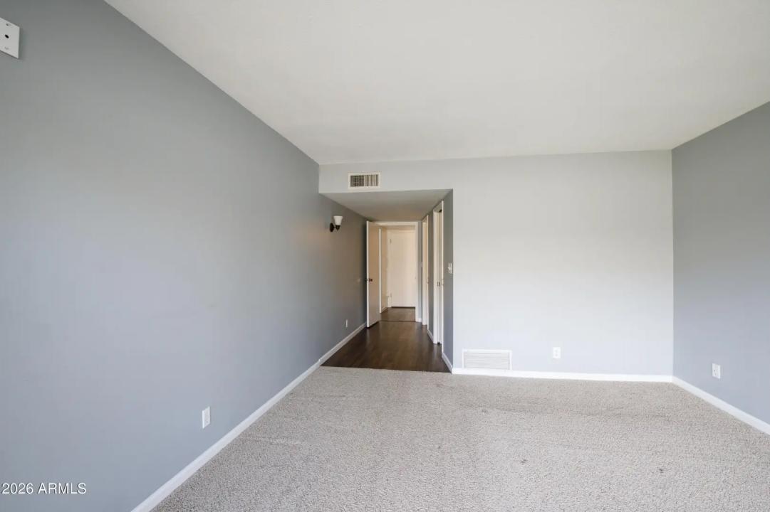 Real Estate Picture 10