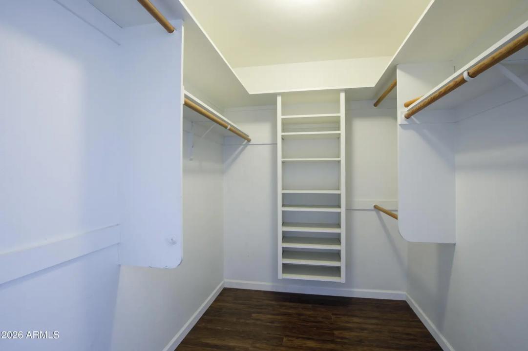Real Estate Picture 11