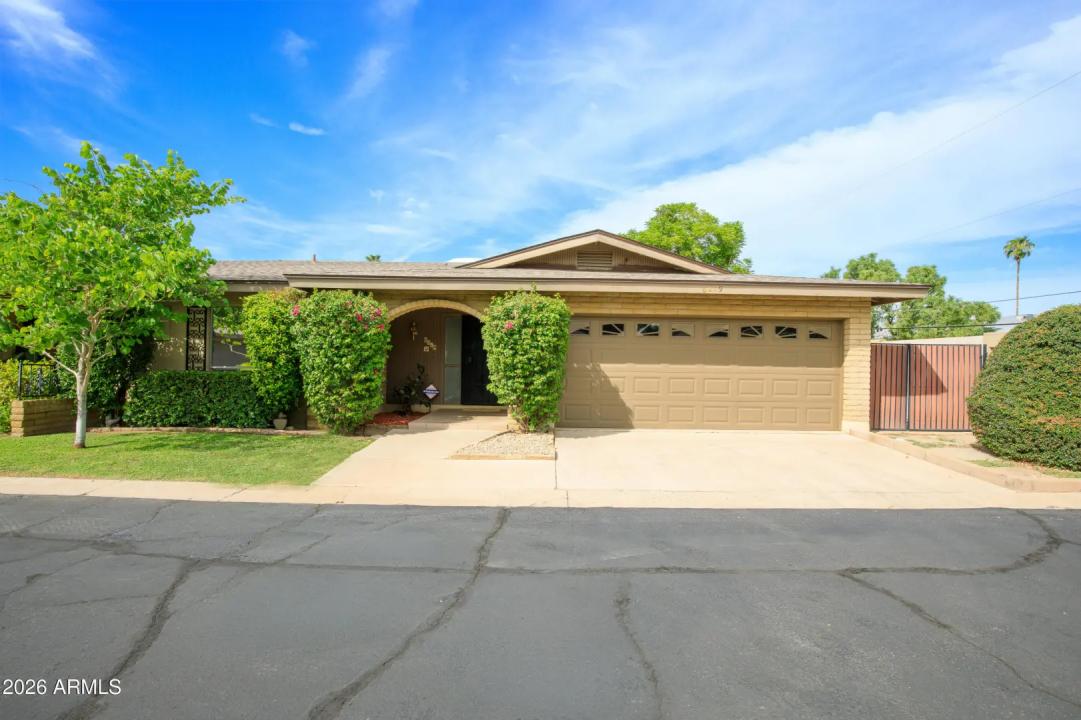 Real Estate Picture 25