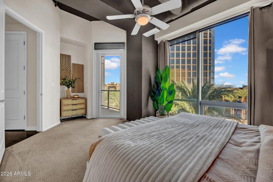 Real Estate Picture 14