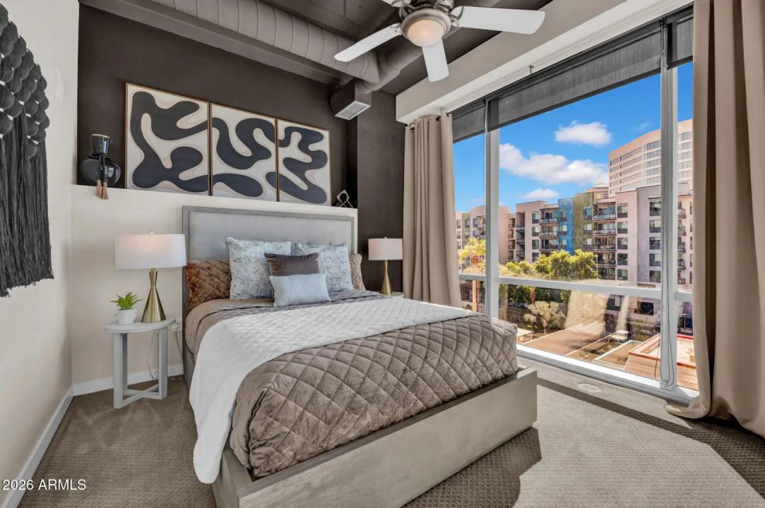 Real Estate Picture 18
