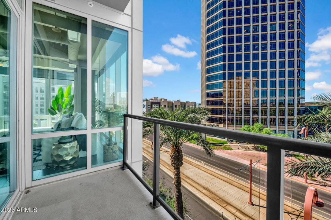 Real Estate Picture 22