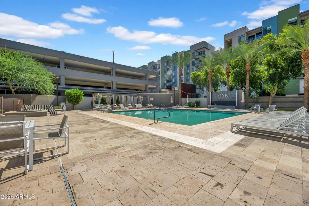 Real Estate Picture 24