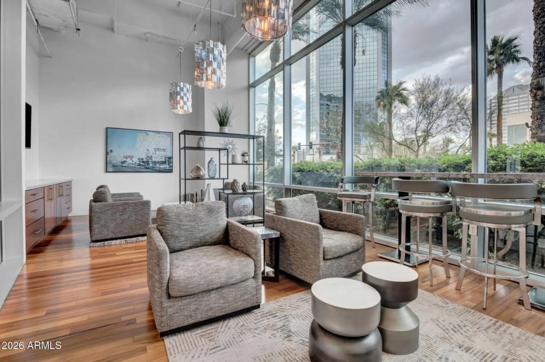 Real Estate Picture 30