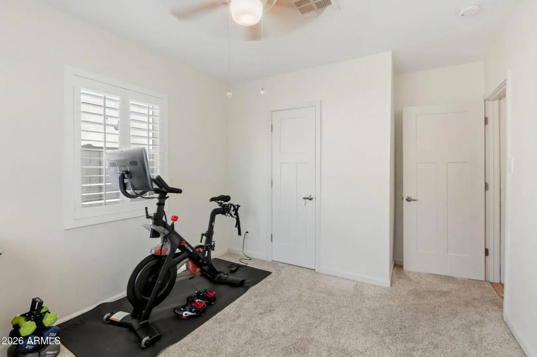 Real Estate Picture 11