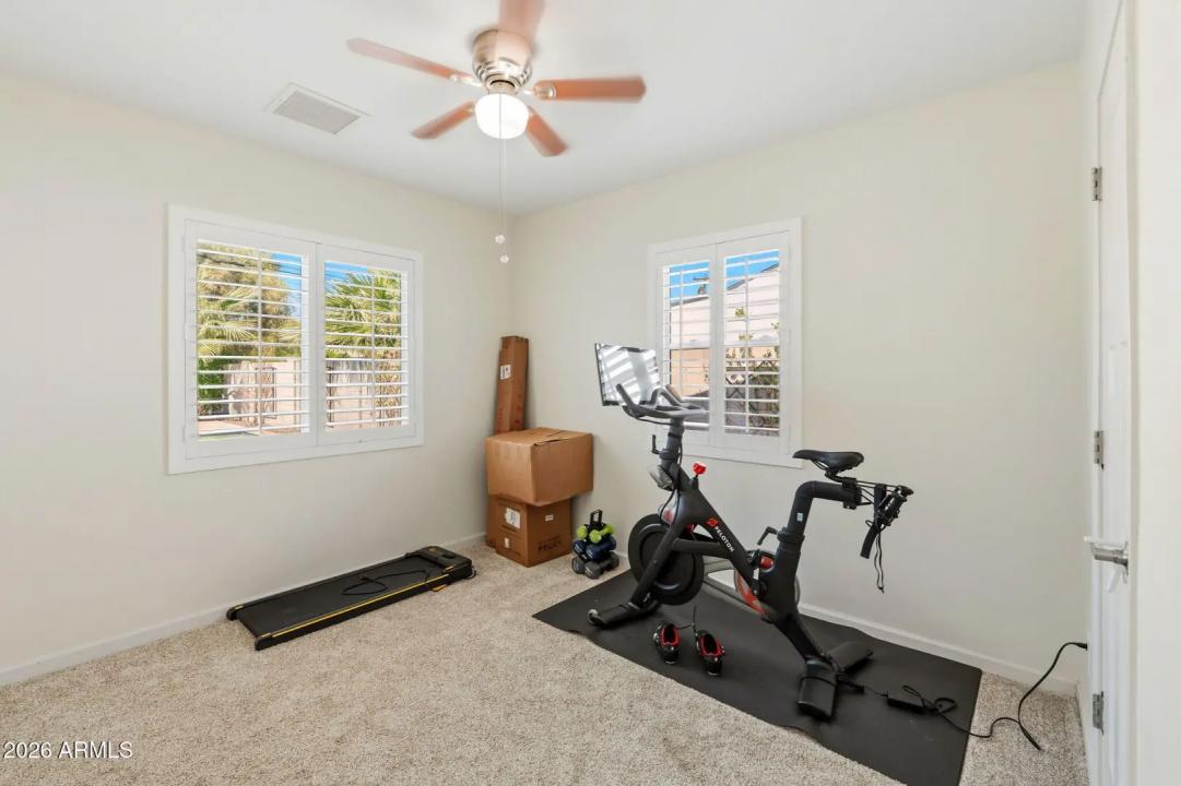 Real Estate Picture 12