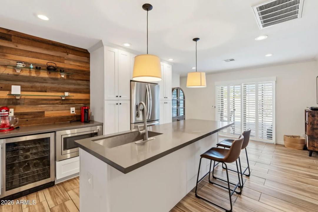 Real Estate Picture 26