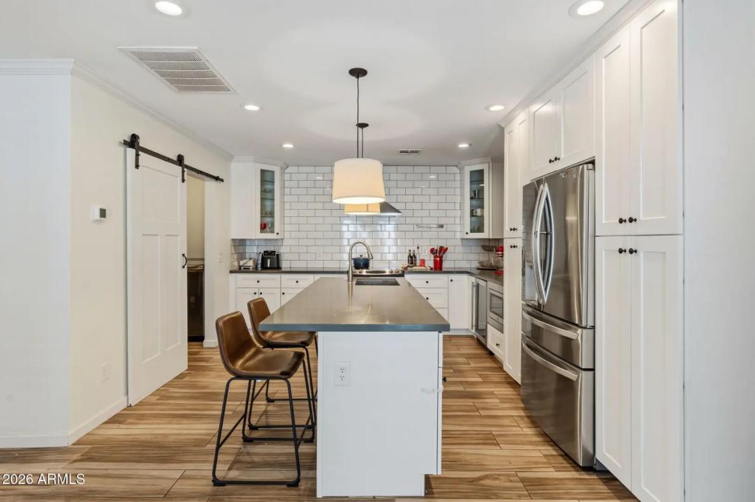 Real Estate Picture 28