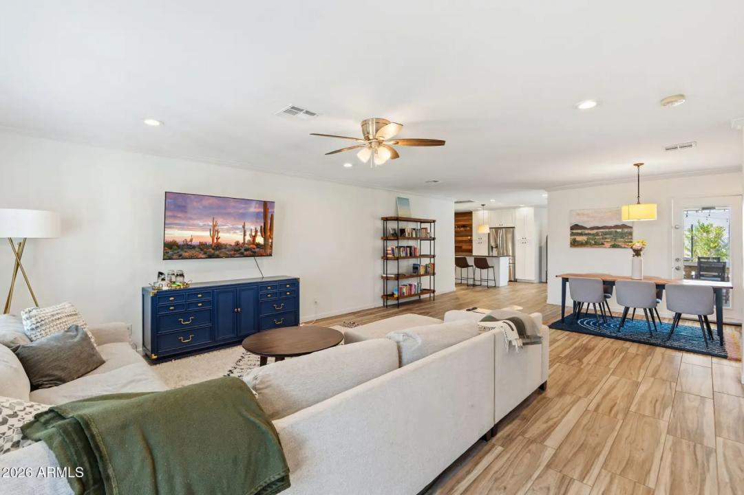Real Estate Picture 37