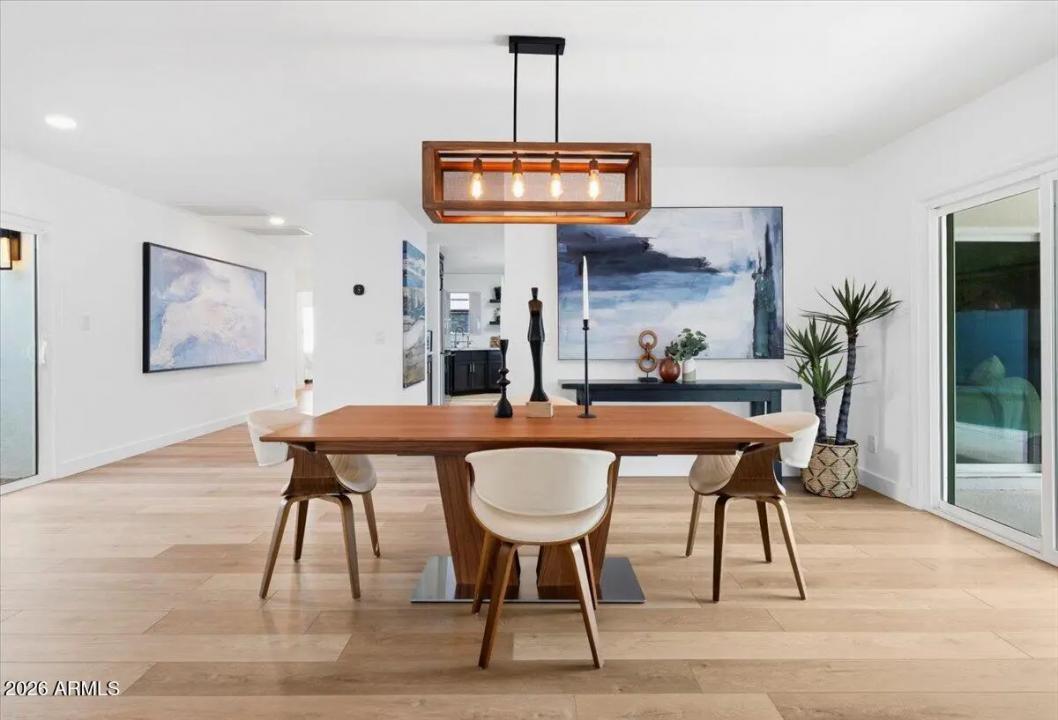 Real Estate Picture 6