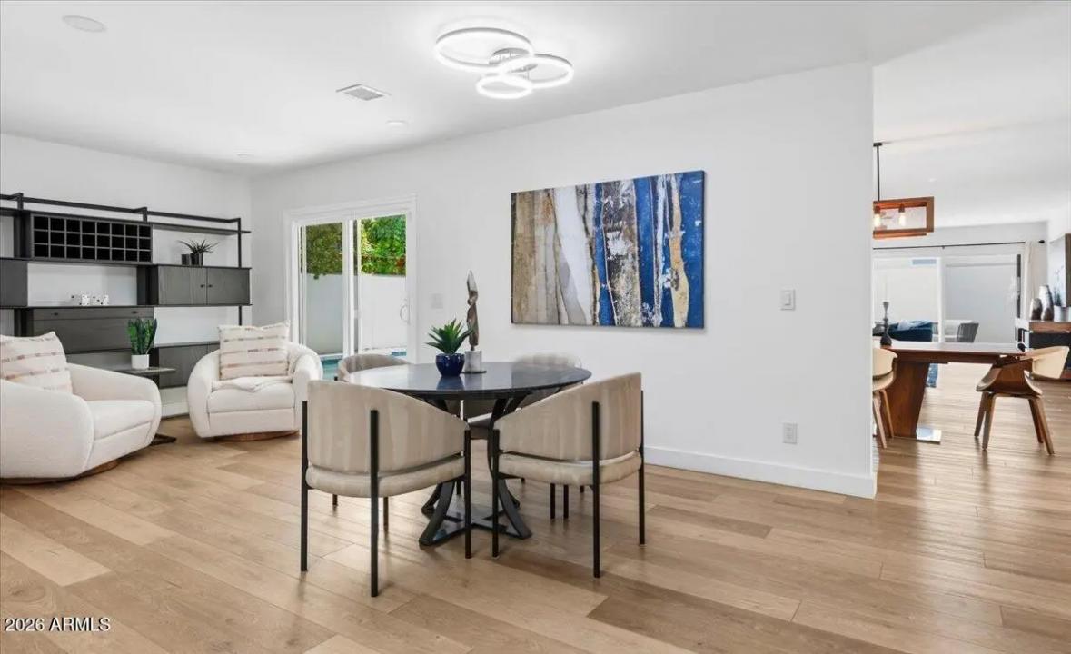 Real Estate Picture 13