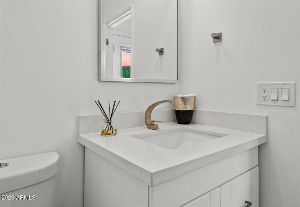 Real Estate Picture 21
