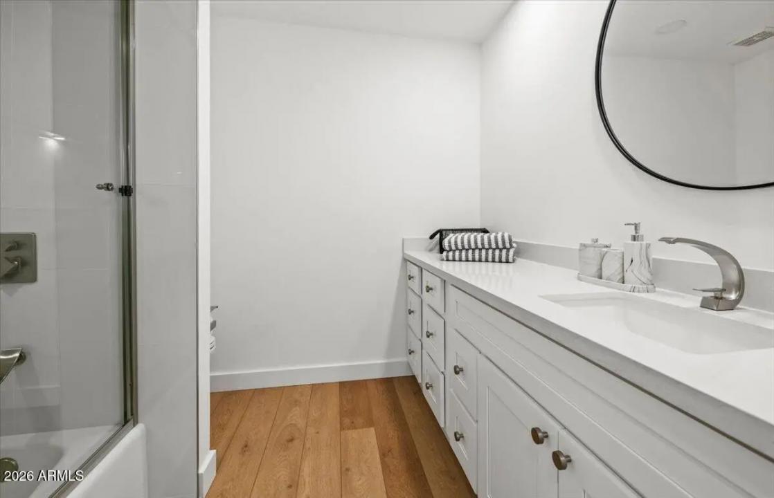 Real Estate Picture 19