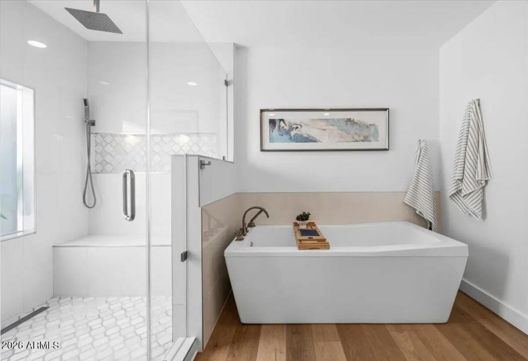 Real Estate Picture 17