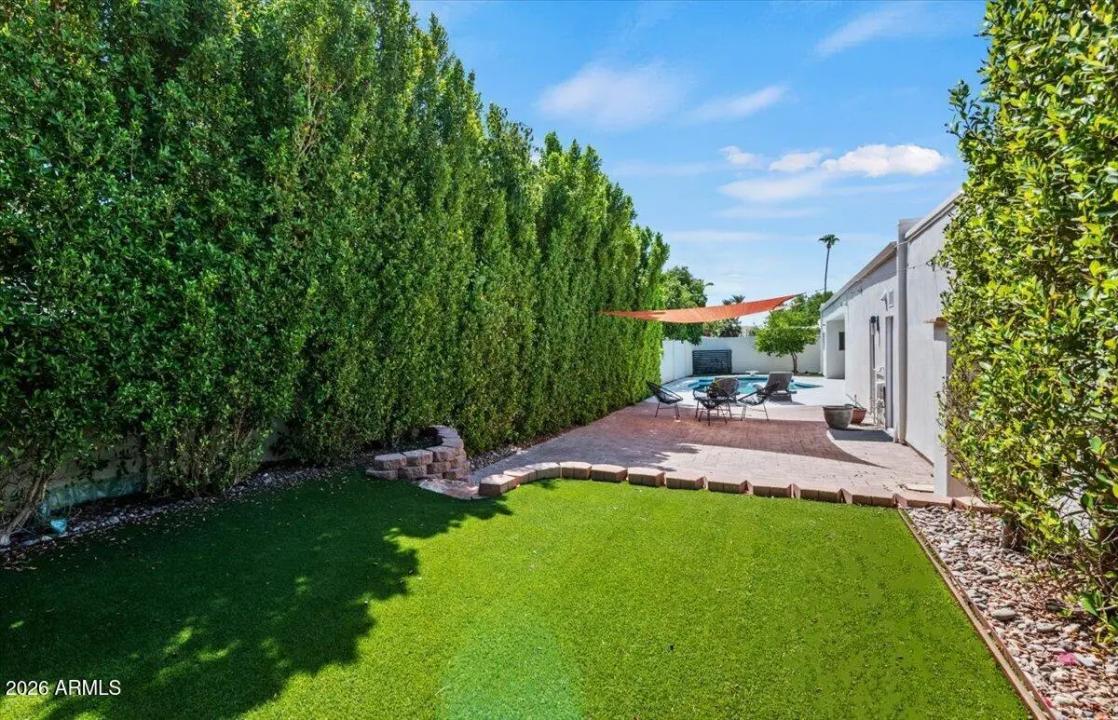 Real Estate Picture 27