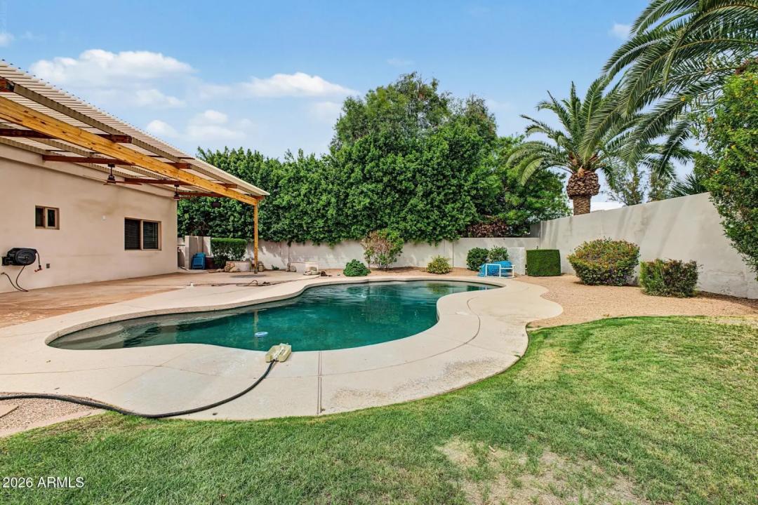 Real Estate Picture 34