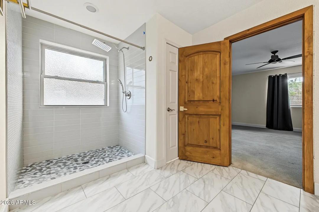 Real Estate Picture 20