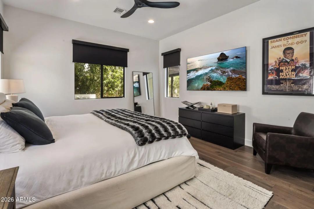 Real Estate Picture 18