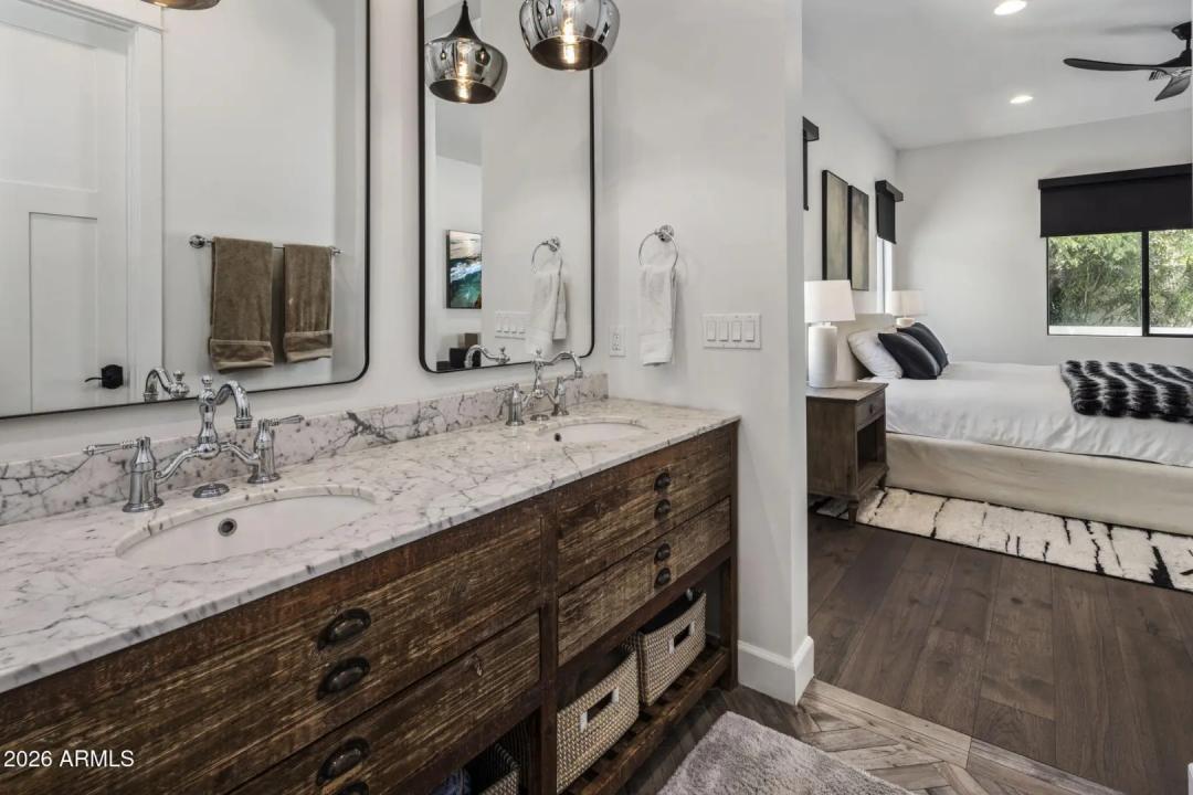 Real Estate Picture 22