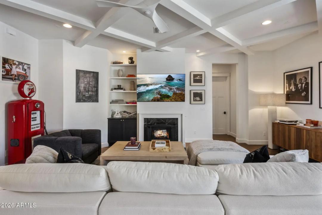 Real Estate Picture 25