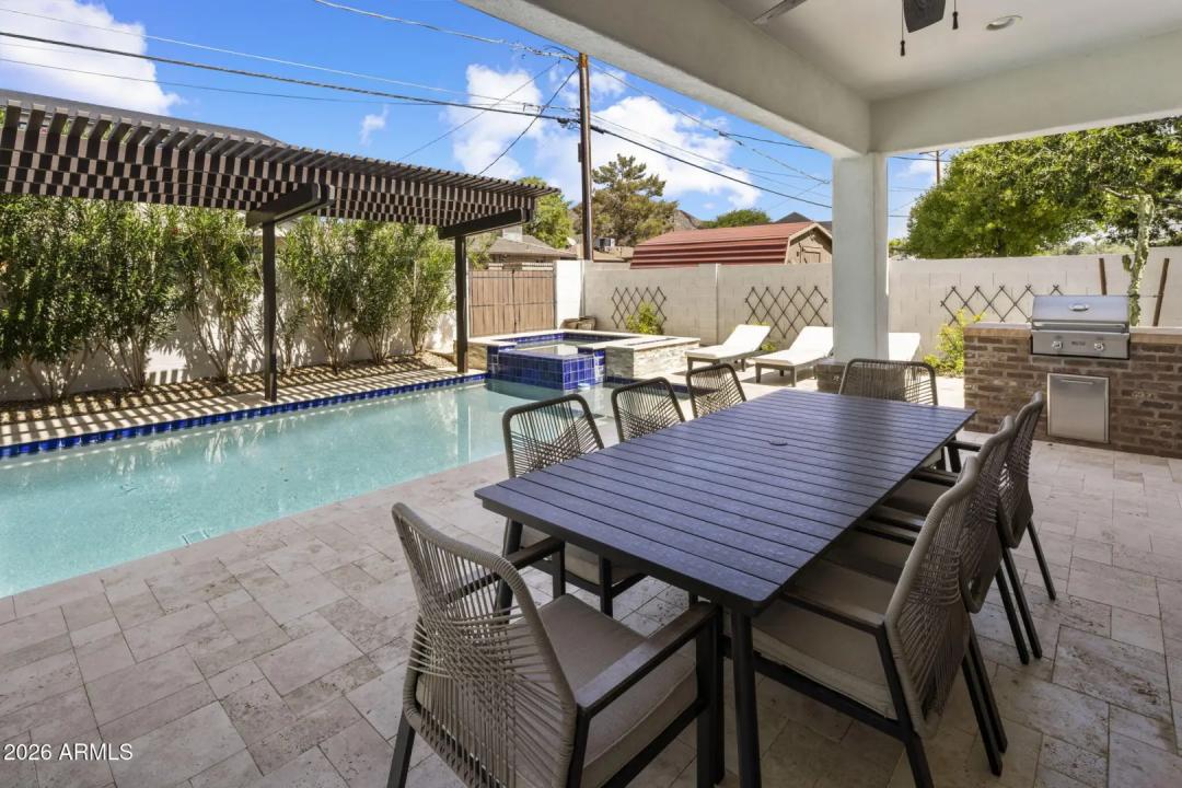 Real Estate Picture 31