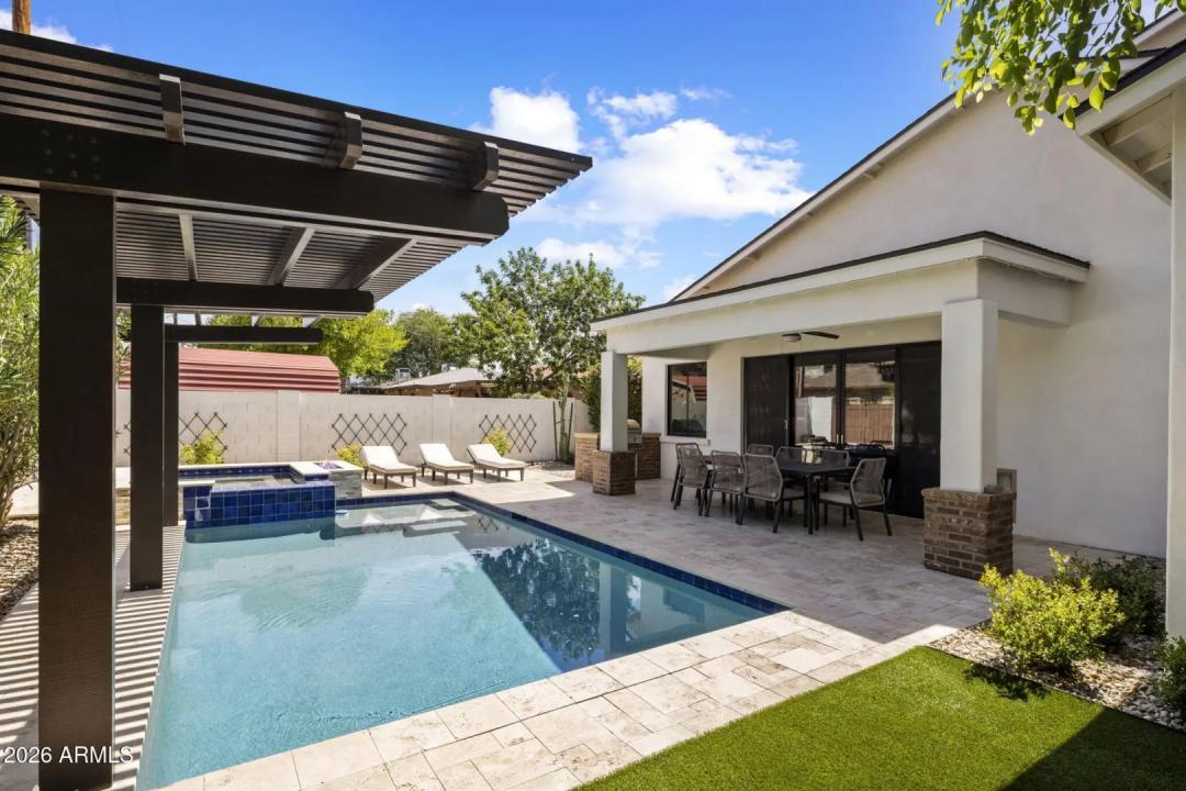 Real Estate Picture 38