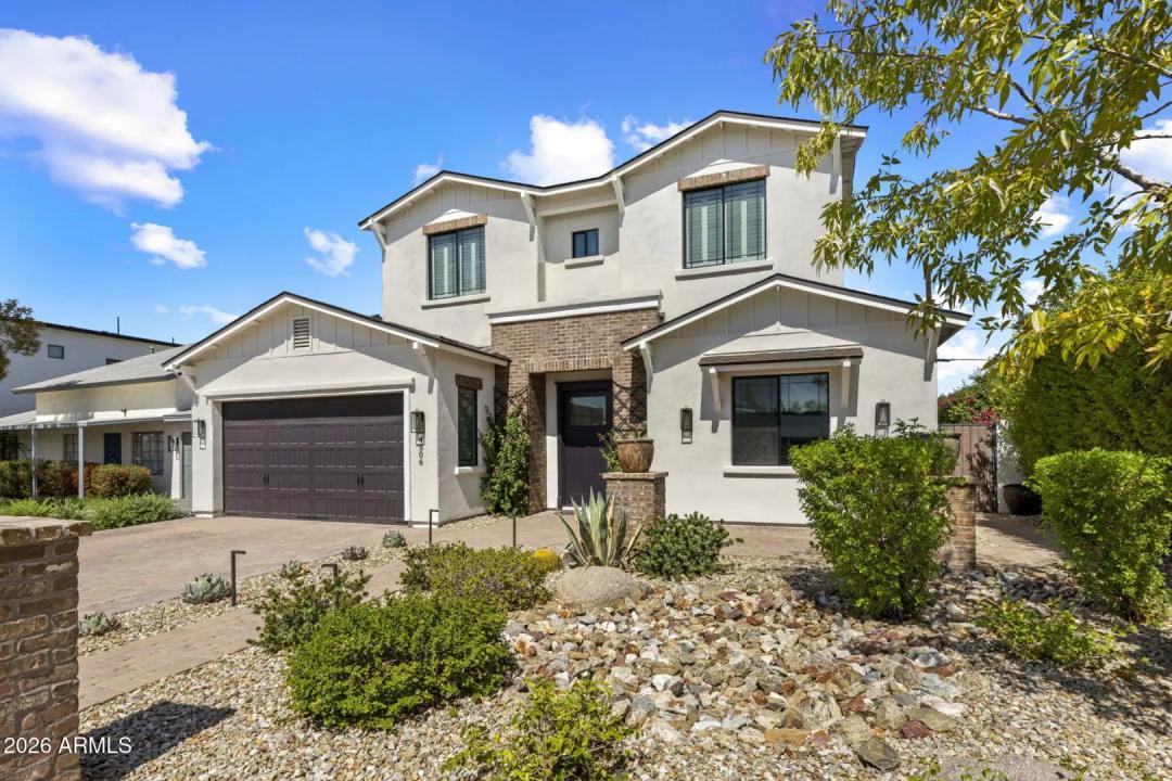 Real Estate Picture 2