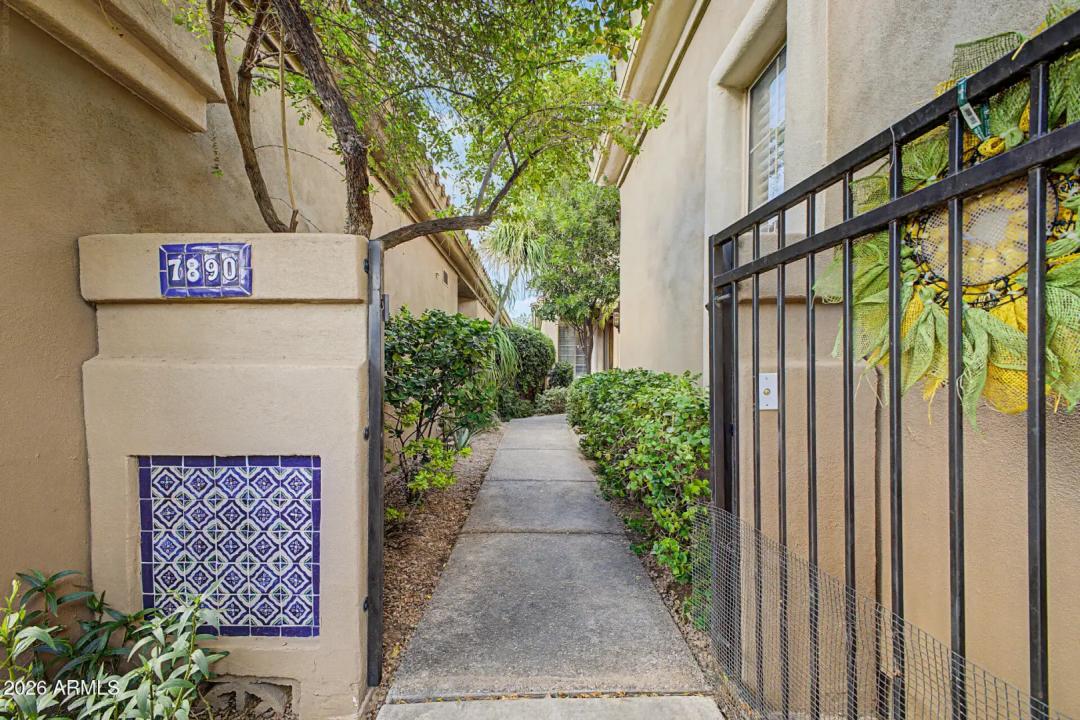 Real Estate Picture 2