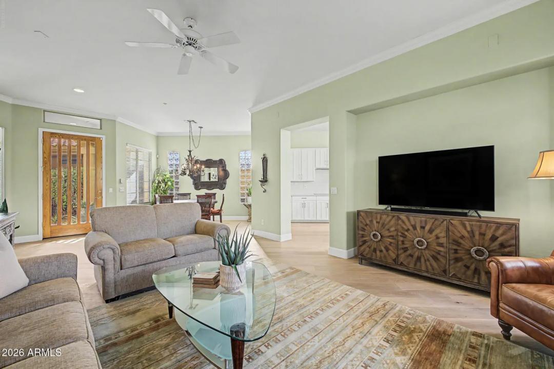 Real Estate Picture 6