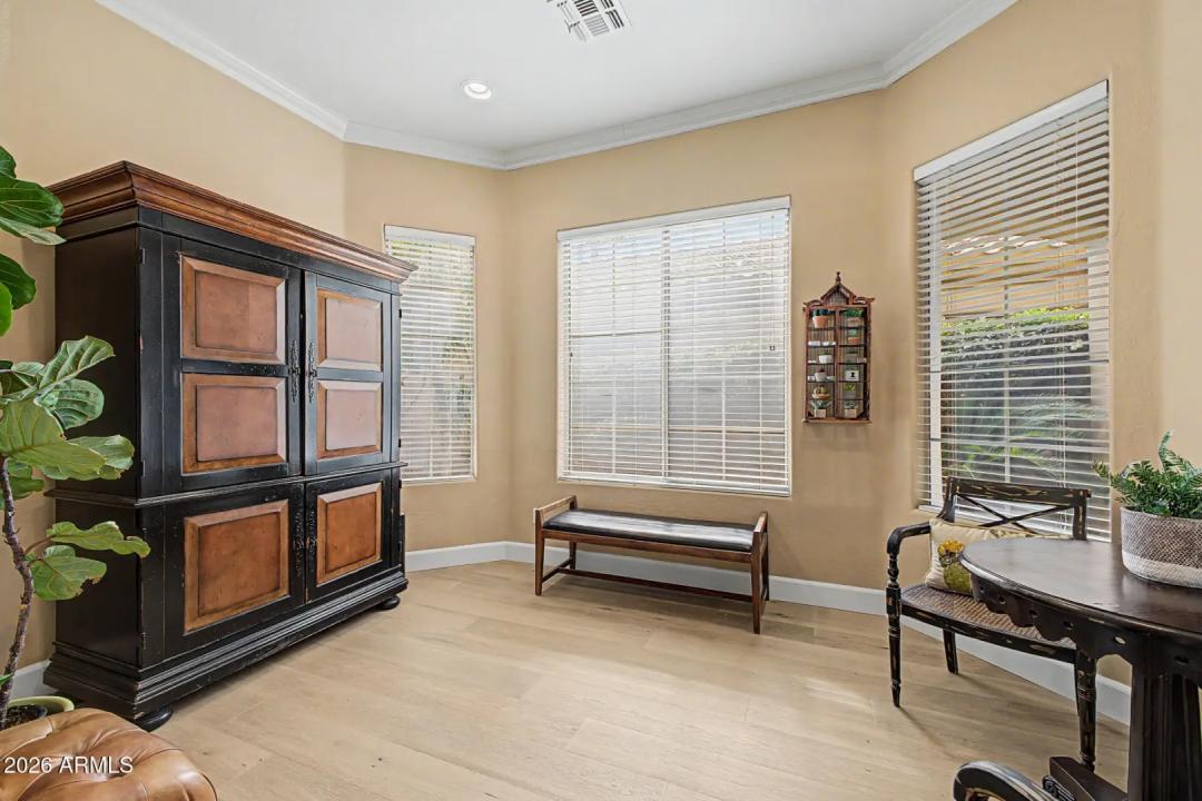 Real Estate Picture 23
