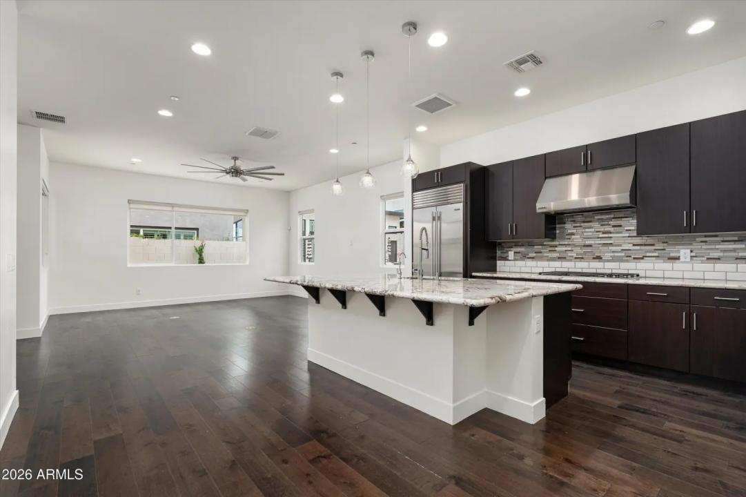 Real Estate Picture 2