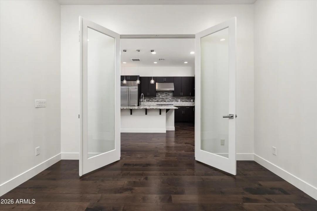 Real Estate Picture 8