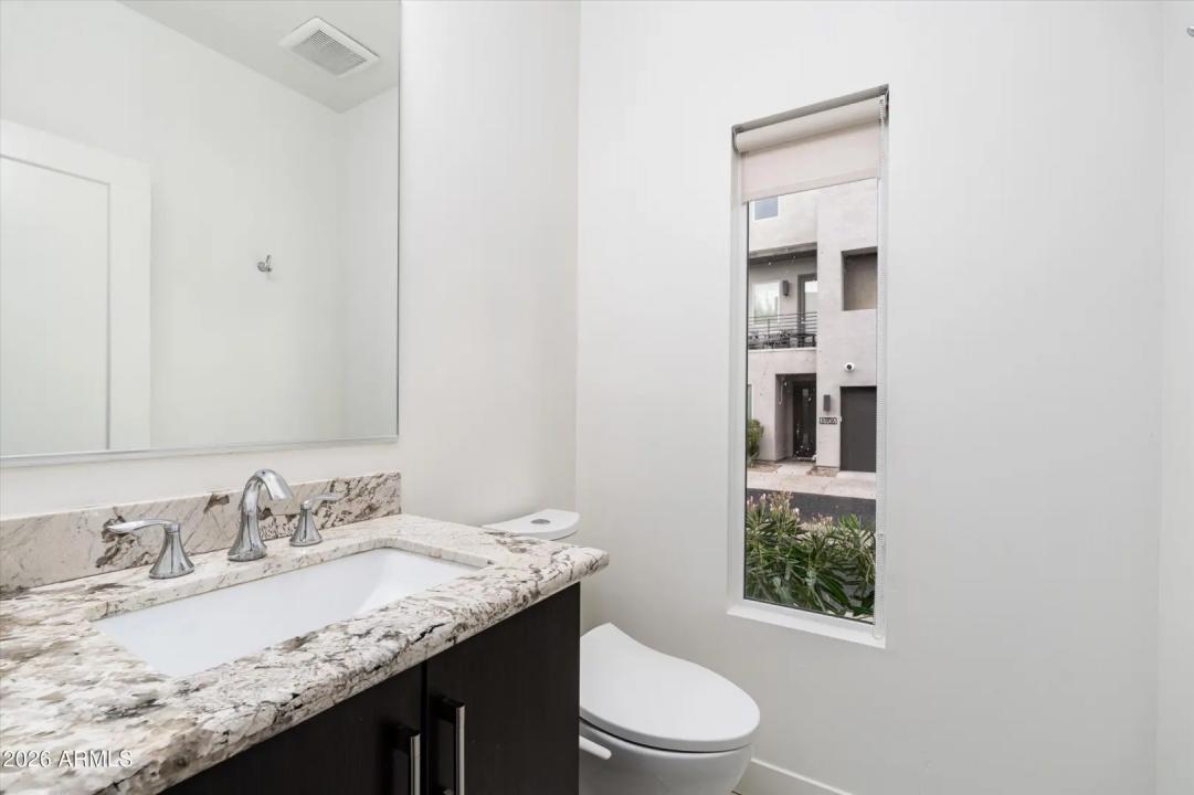 Real Estate Picture 10