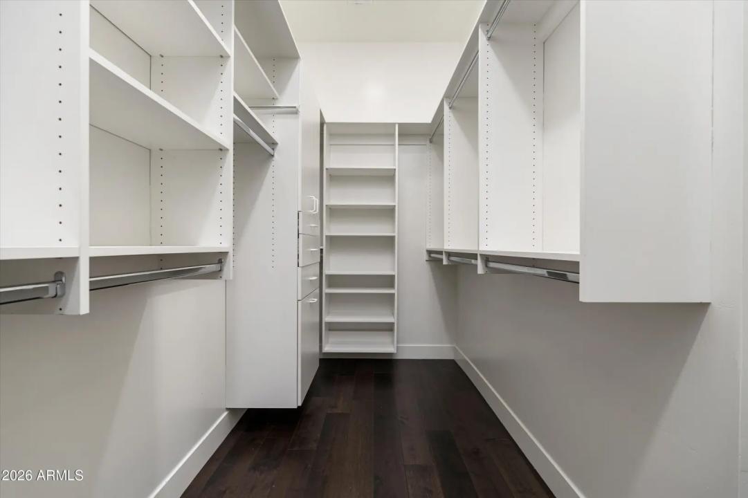 Real Estate Picture 15