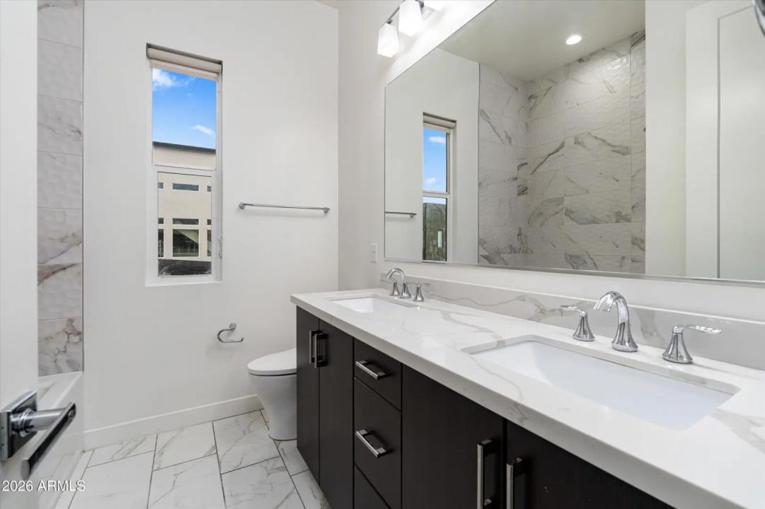 Real Estate Picture 19