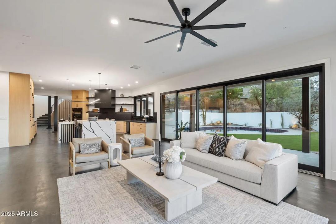 Real Estate Picture 1