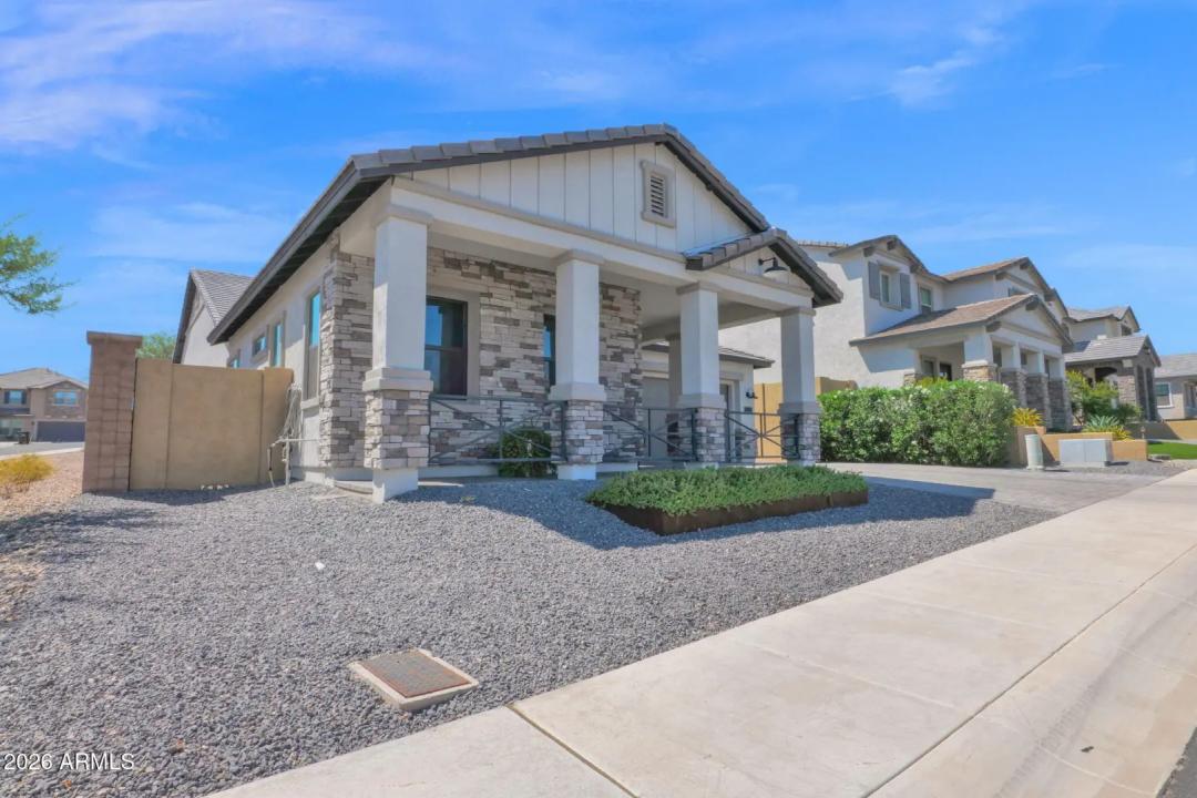 Real Estate Picture 30