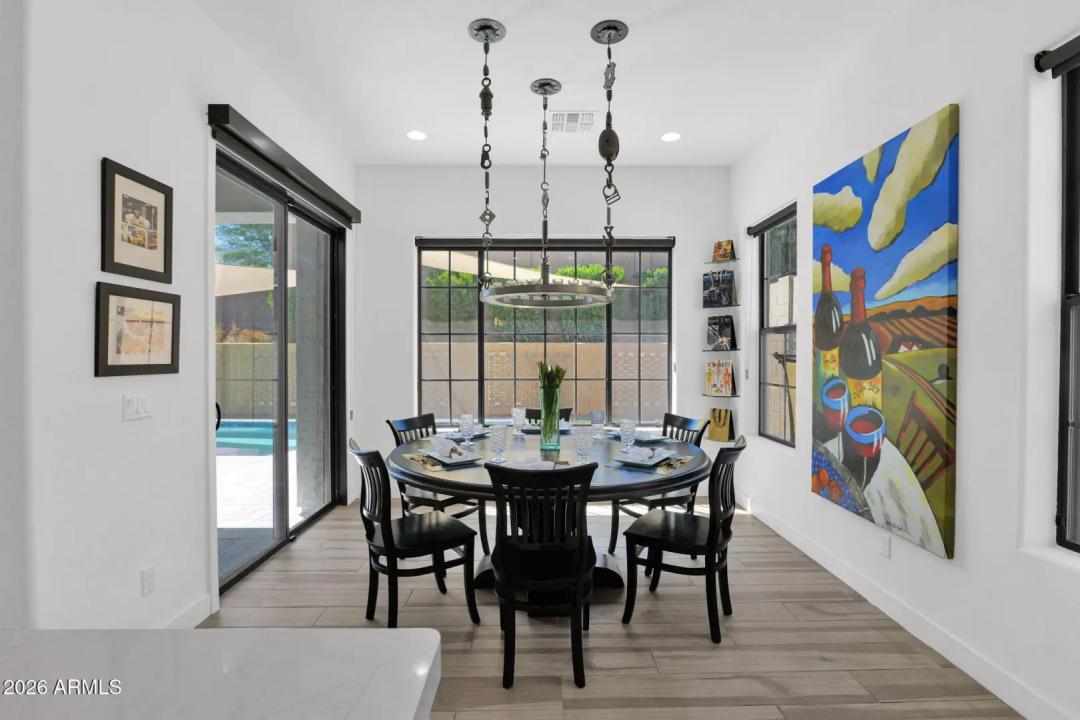 Real Estate Picture 10
