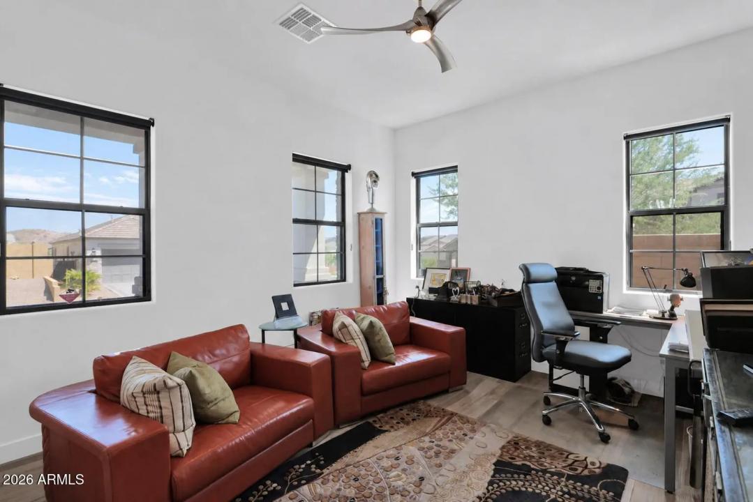 Real Estate Picture 25