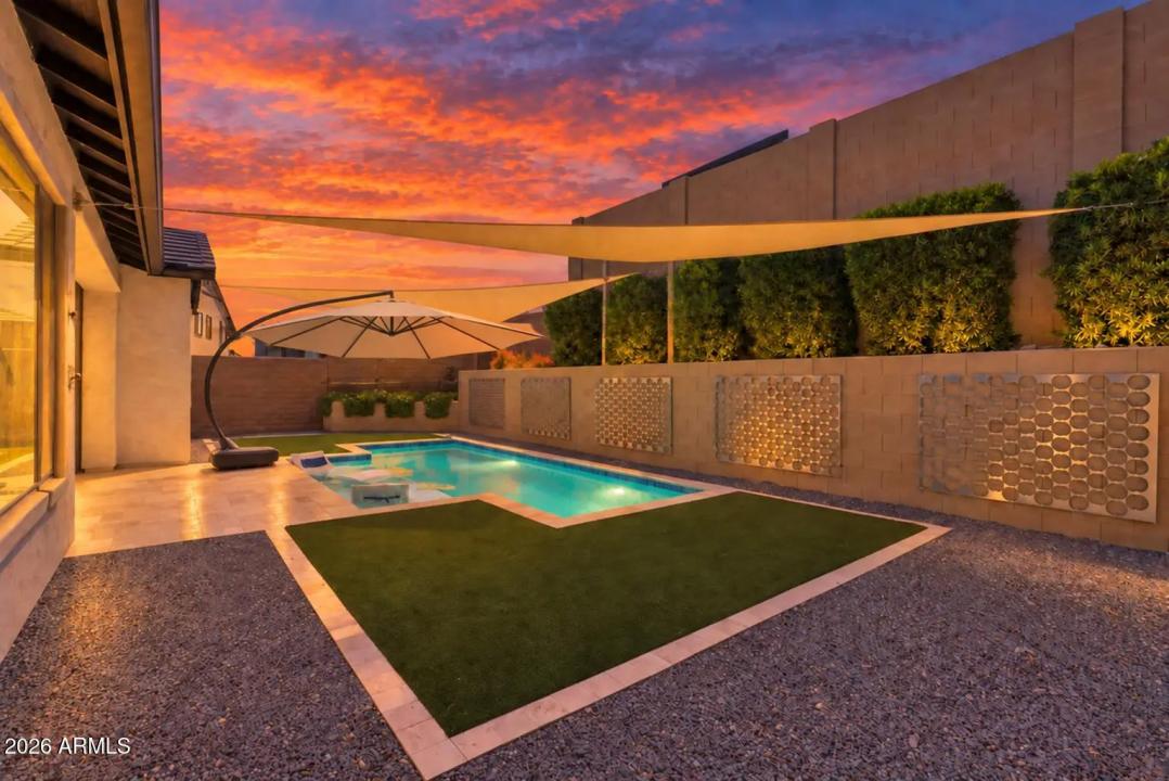 Real Estate Picture 27