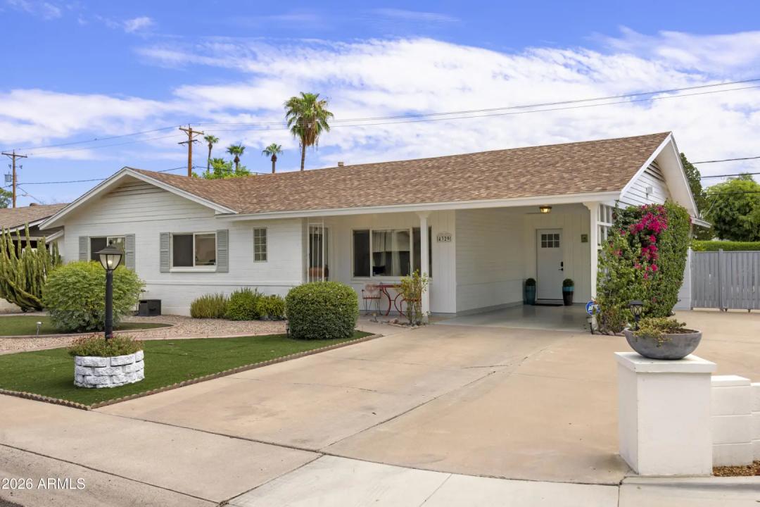Real Estate Picture 1